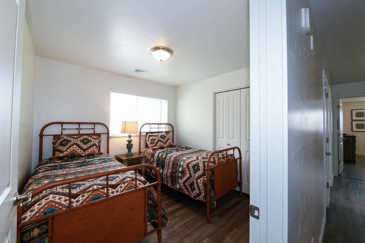 Moab Redcliff Condos Dean Re Zewnętrze zdjęcie