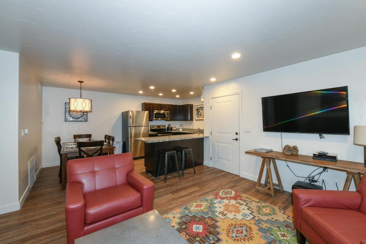 Moab Redcliff Condos Dean Re Zewnętrze zdjęcie