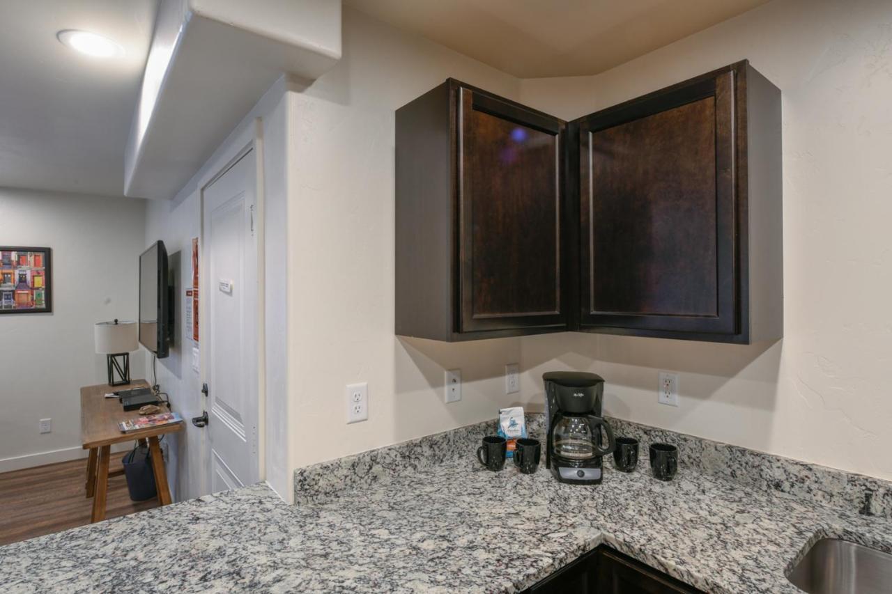 Moab Redcliff Condos Dean Re Zewnętrze zdjęcie