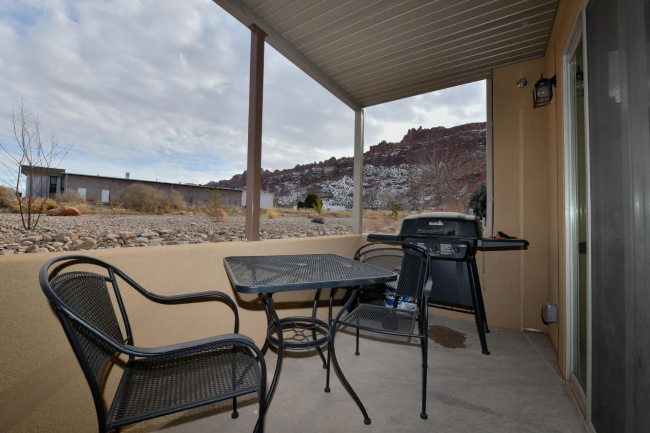Moab Redcliff Condos Dean Re Zewnętrze zdjęcie